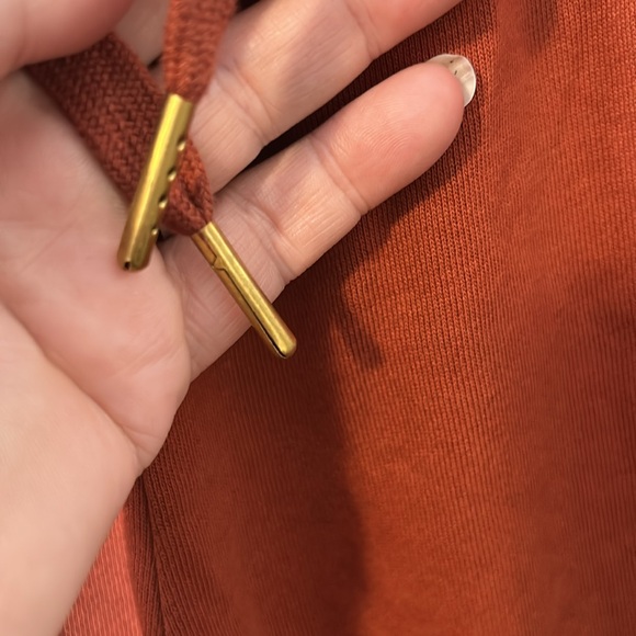 We wore what joggers - Picture 4 of 12